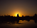 Coucher de soleil sur le lac sacr� � Karnak (Egypte)
